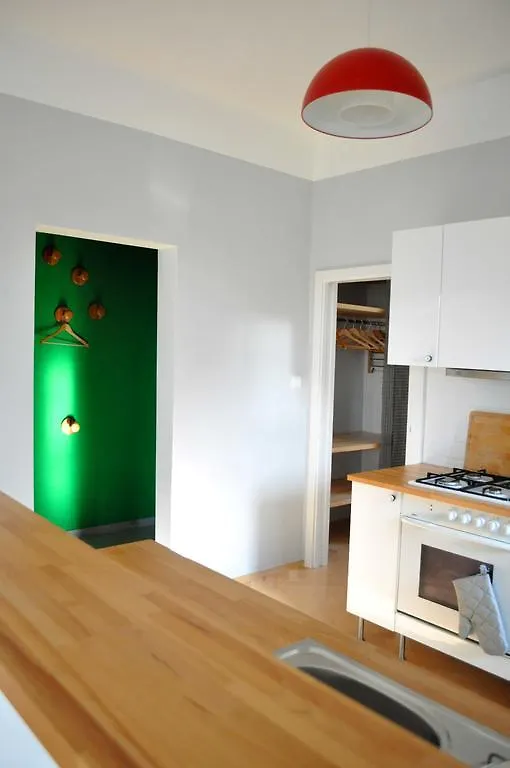 Central-Modern-Apartment Praha