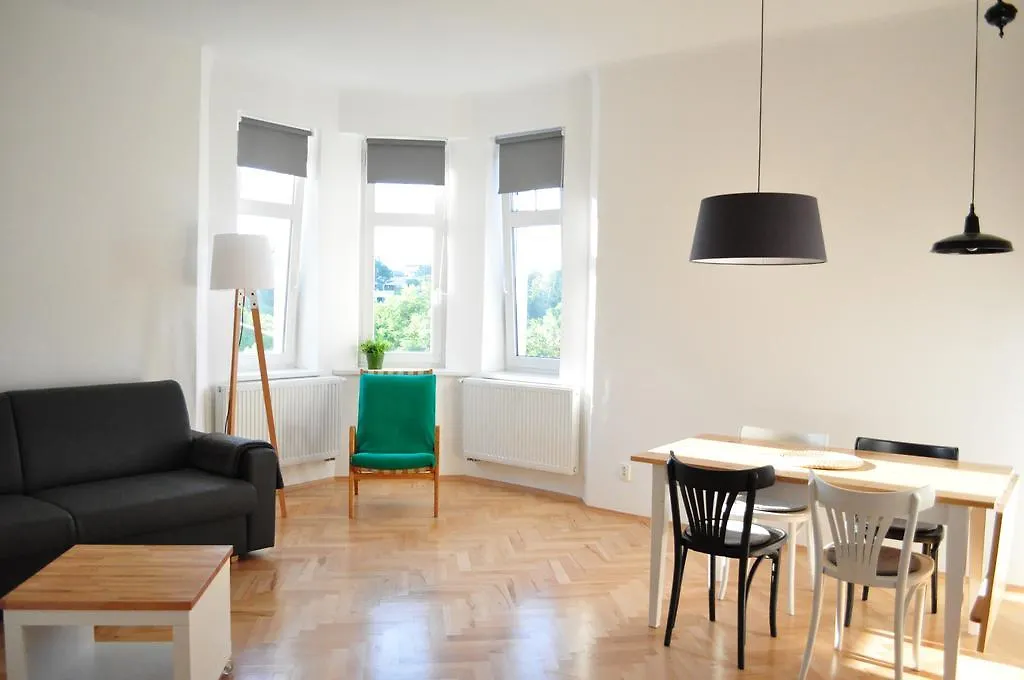 Central-Modern-Apartment Praha
